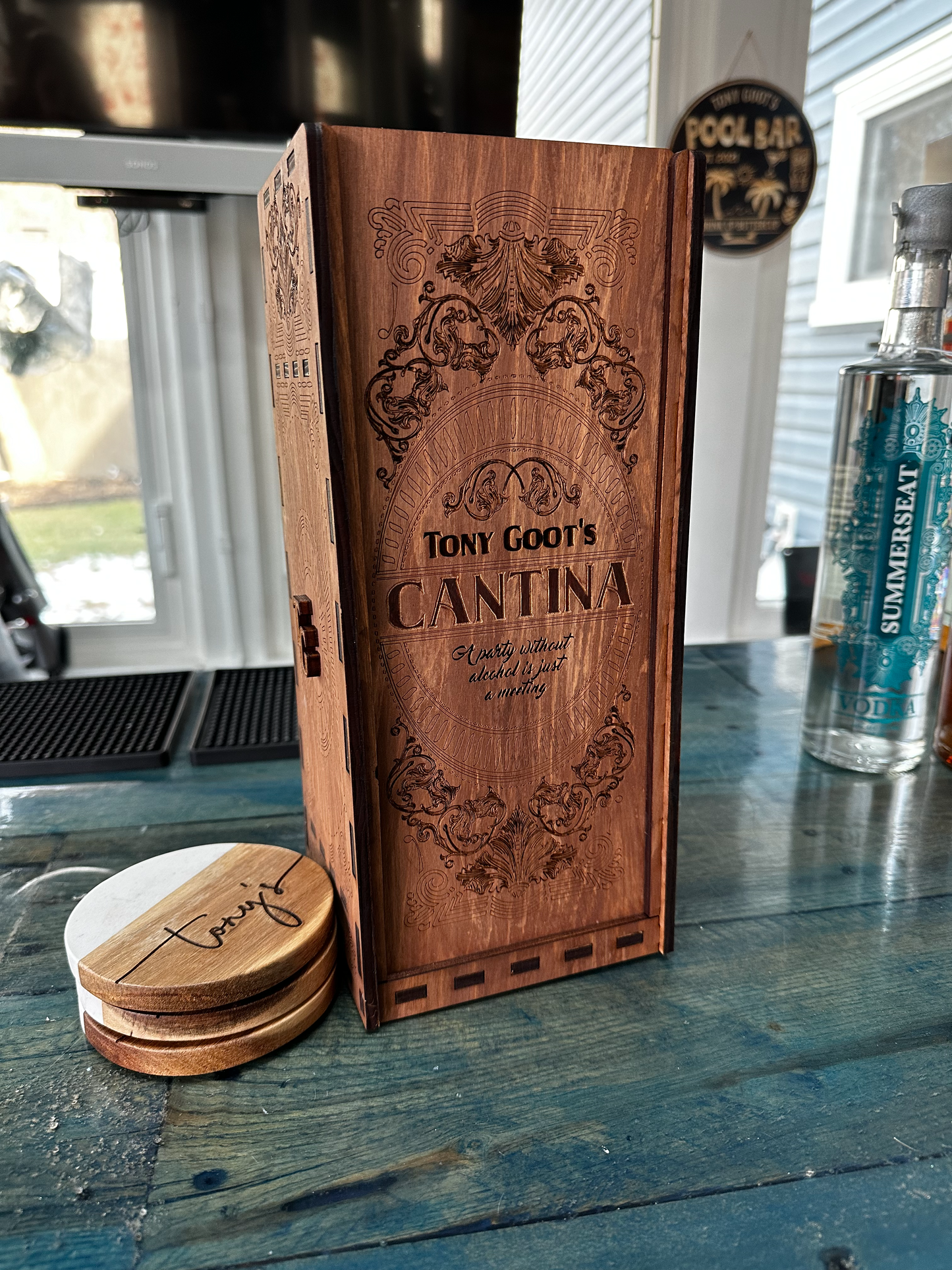 Wooden Whiskey Bottle Gift Box